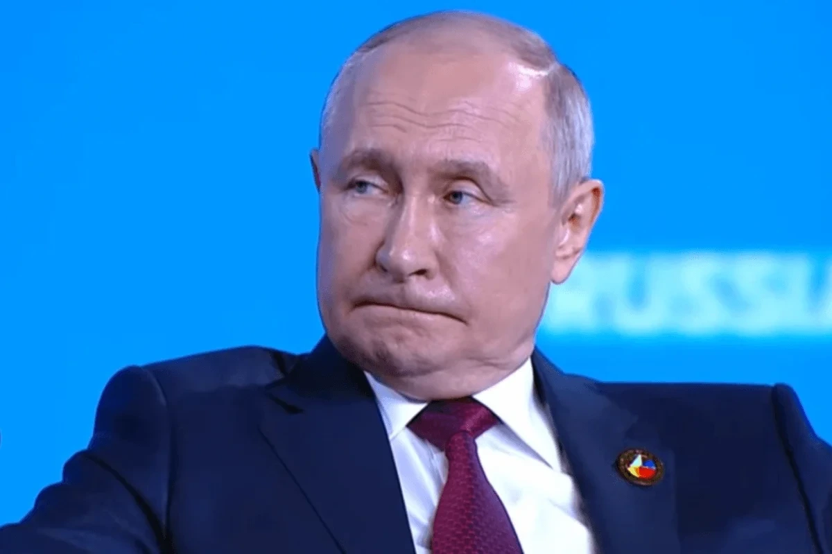 Путін спробував виправдатися за перший за 19 років парад без військової техніки